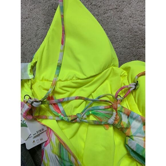 New. Becca watercolor plunge neck swimsuit. - Picture 6 of 7